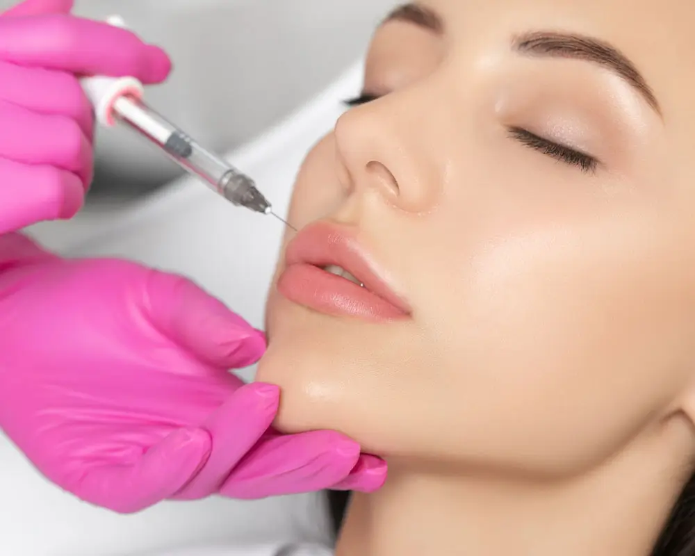 Russian Lips Behandlung in Frankfurt mit natürlich definiertem Volumen